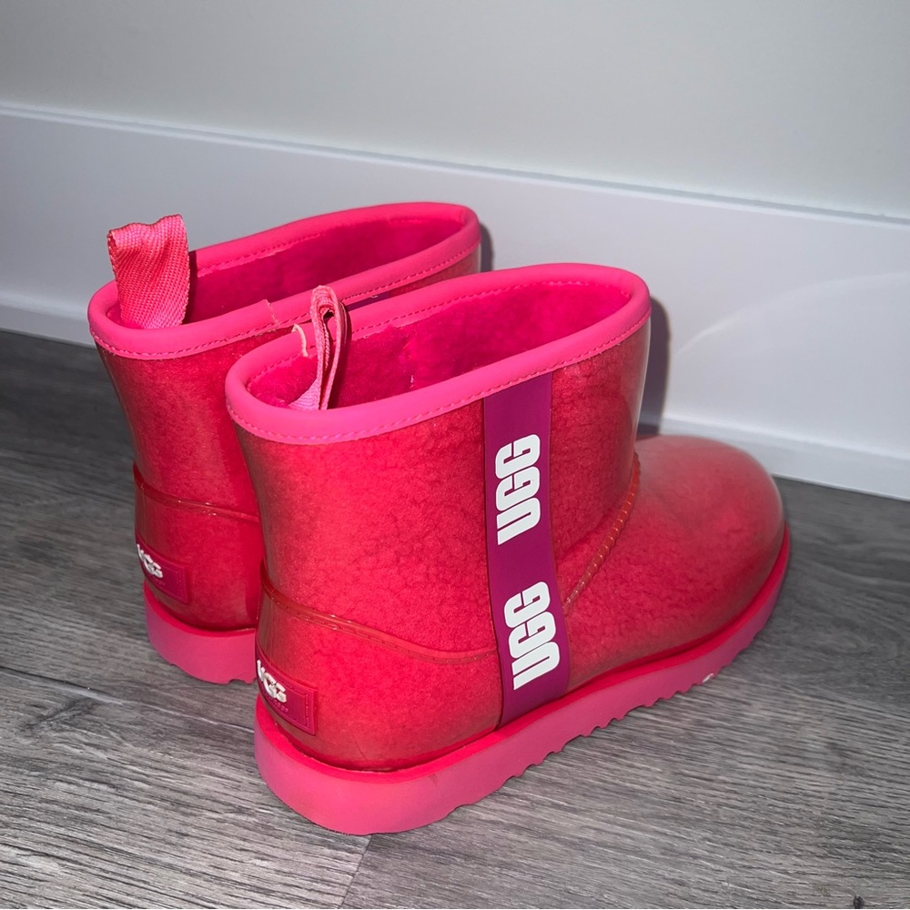 UGG Classic Clear Mini Boot - Picture 3 of 7